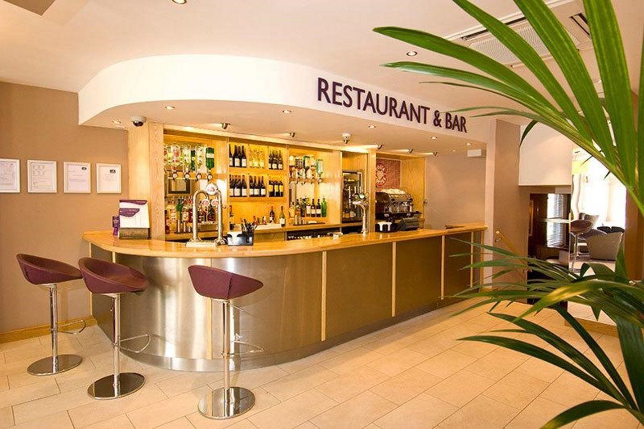 Comfort Inn Kensington London Exterior photo